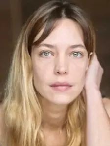 Ελένη Αποστολοπούλου (Eleni Apostolopoulou)