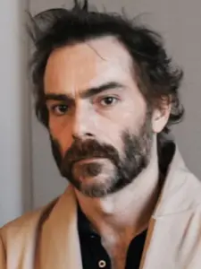 Θάνος Σαμαράς (Thanos Samaras)