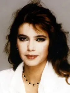 Νάντια Μουρούζη (Nadia Mourouzi)