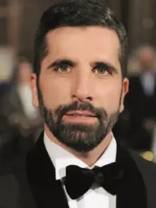 Θανάσης Βισκαδουράκης (Thanasis Viskadourakis)