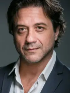 Ενρίκε Άρσε (Enrique Arce)
