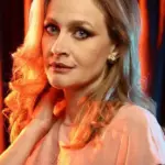 Ελένη Ρουσσινού (Eleni Roussinou)