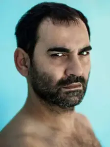Γιάννης Κόκκινος (Giannis Kokkinos)