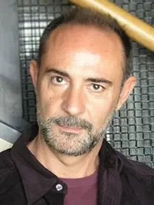 Γιάννης Ζαβραδινός (Giannis Zavradinos)