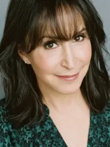Γκίνα Χεκτ (Gina Hecht)