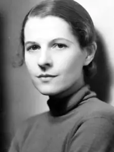 Ruth Gordon