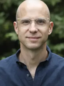 Θίοντορ Σαπίρο (Theodore Shapiro)