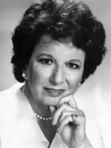Μέρι Γουίξ (Mary Wickes)