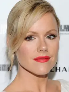 Kathleen Robertson