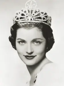 Lee Meriwether
