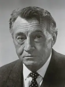 Paul Fix