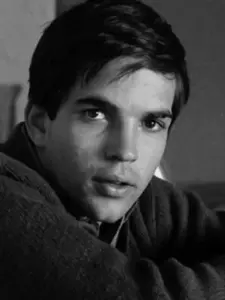 Τόνι Μπιλ (Tony Bill)