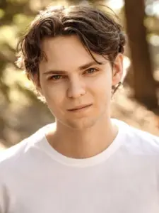 Robbie Kay