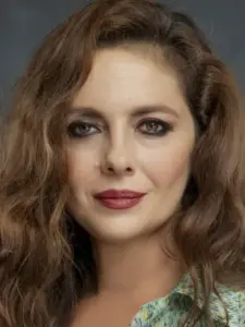 Nilüfer Açıkalın