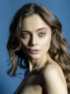 Damla Sönmez