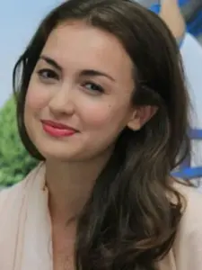 Rianti Cartwright