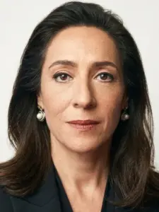 Binnur Kaya