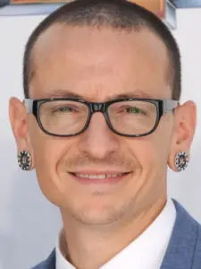 Τσέστερ Μπένινγκτον (Chester Bennington)