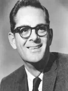 Arnold Laven