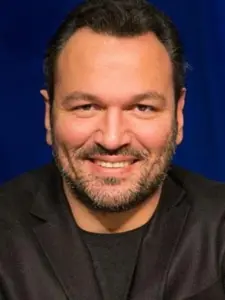 Ali Sunal