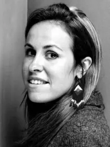 Jessica Earnshaw