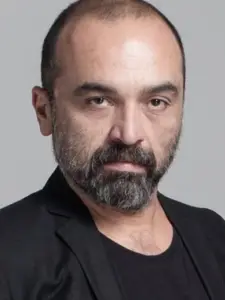 Ayhan Taş