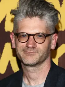 Jonathan Entwistle