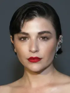 Gonca Vuslateri