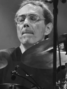 Vinnie Colaiuta