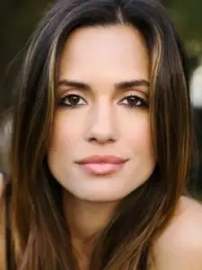 Torrey DeVitto