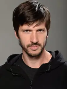 Chris Cole