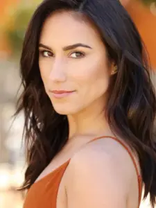 Nicole Dambro