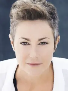 Kim Rhodes