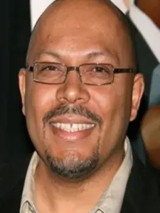 Robert Adetuyi