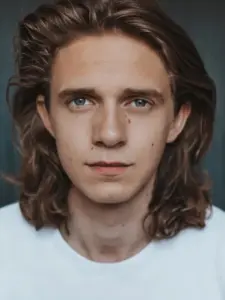 Nikolaj Groth