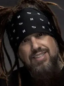 Reginald Fieldy Arvizu (Reginald "Fieldy" Arvizu)