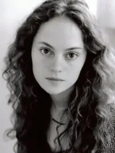 Angela Bettis