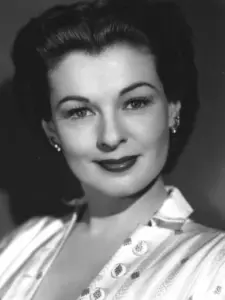 Ruth Hussey