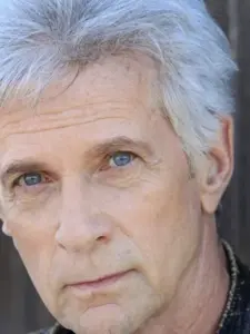Mark Schneider