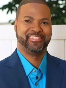 Christopher Nolen