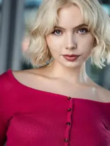 Elle Alexander
