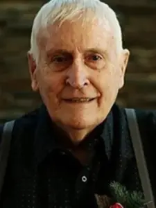 Ross Higgins