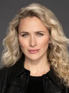 Shantel VanSanten