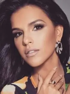 Mariana Rios