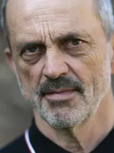 Jacek Koman