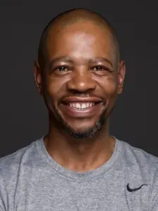 Fezile Mpela