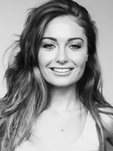 Scarlett Davies