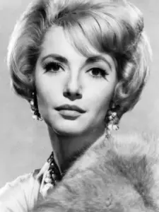 Ruta Lee