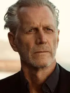Hoyt Richards