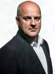 Christopher Purves